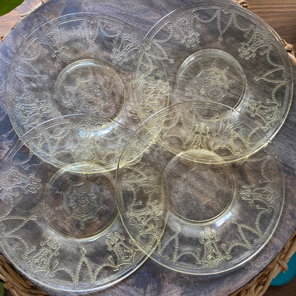 Anchor Hocking Yellow Depression Glass dessert plates 6” Cameo ballerina 1930’s